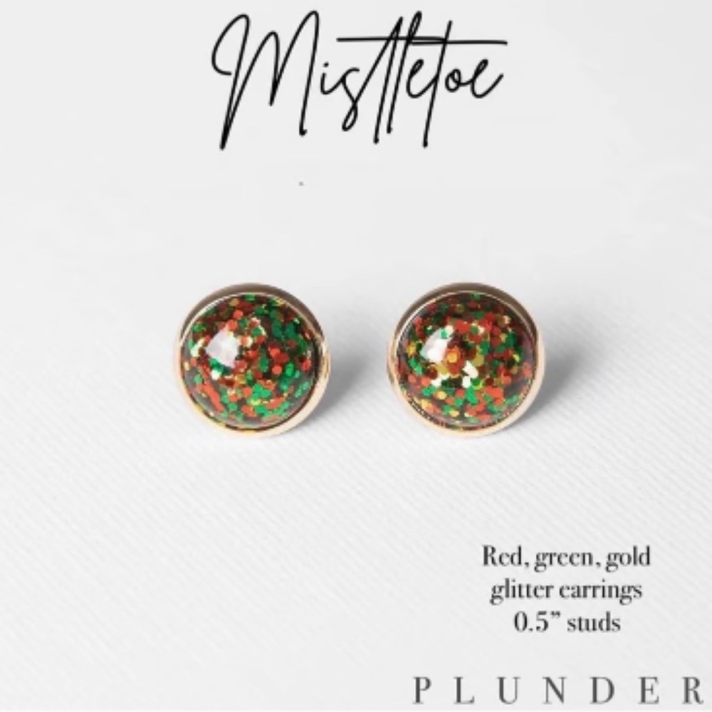 3/$25 PLUNDER “MISTLETOE” DOME STUD EARRINGS - BRAND NEW!